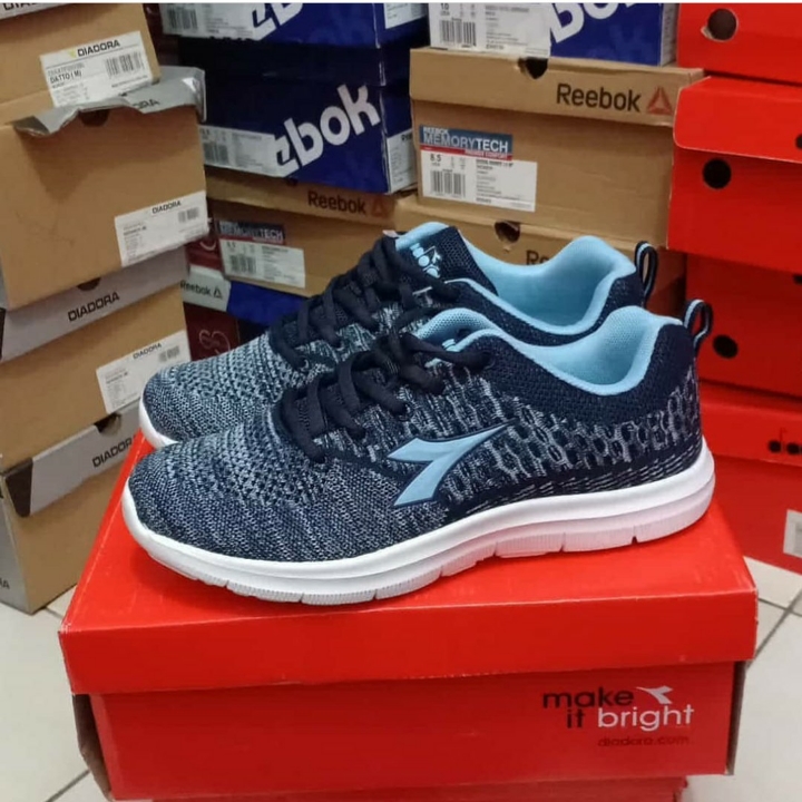 Diadora Guildo Navy Blue