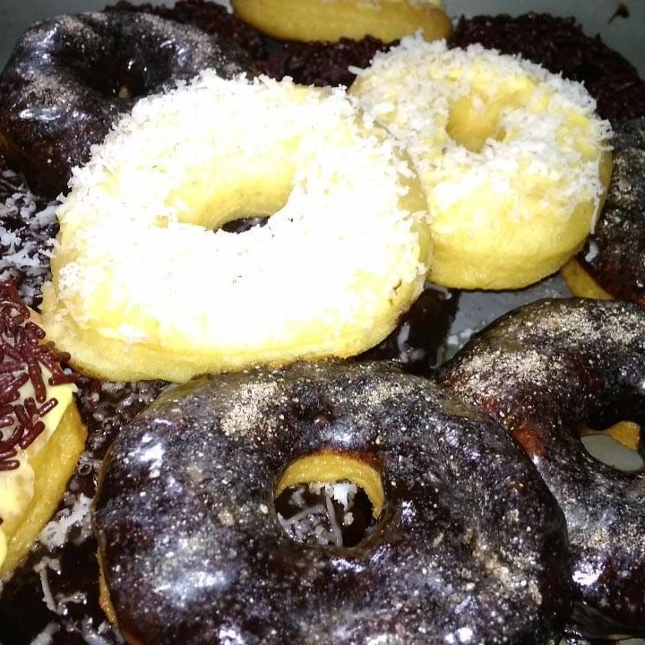 Donat Akila All Variant Per Box