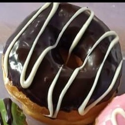Donat Glase Toping Coklat Dan Vanila