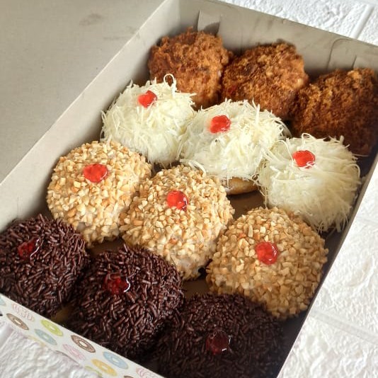 Donat Isi 12 Full Toping Mix rasa