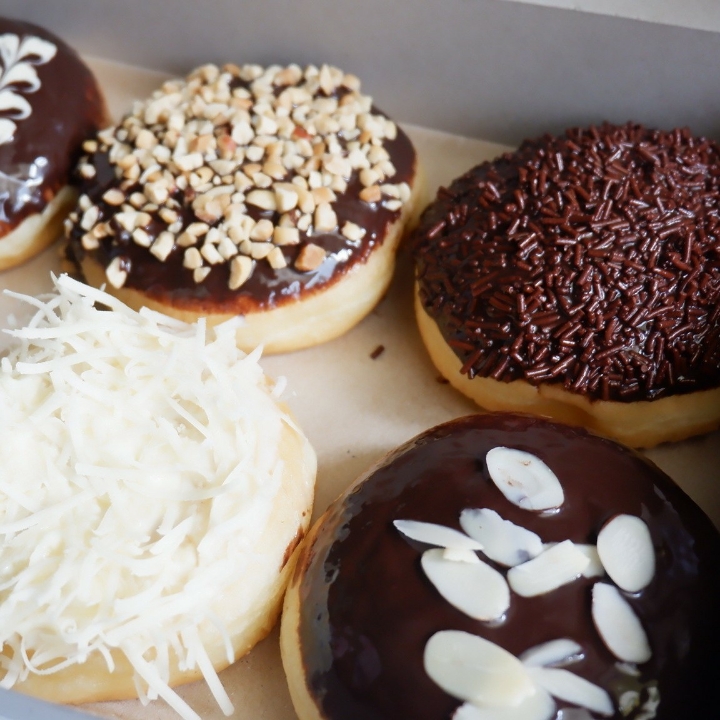 Donat Javas Topping
