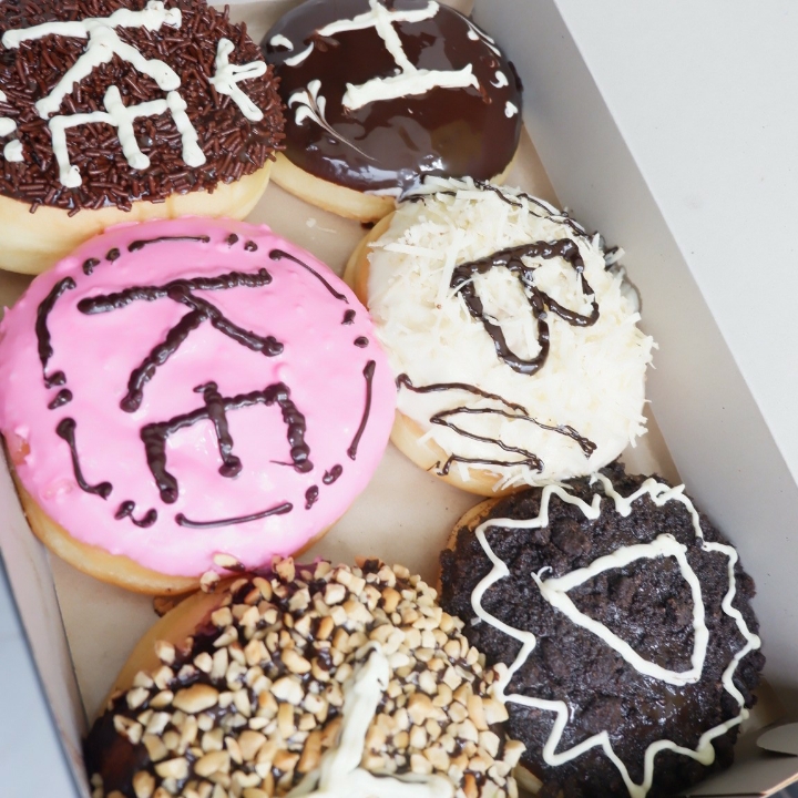 Donat Javas Tulisan