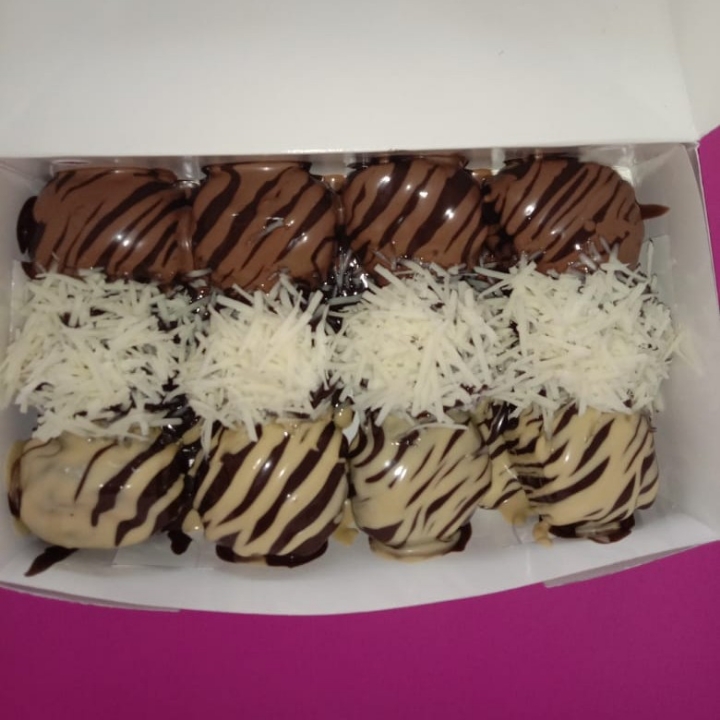 Donat Lumer Mix Capucino Keju Dan Tiramisue