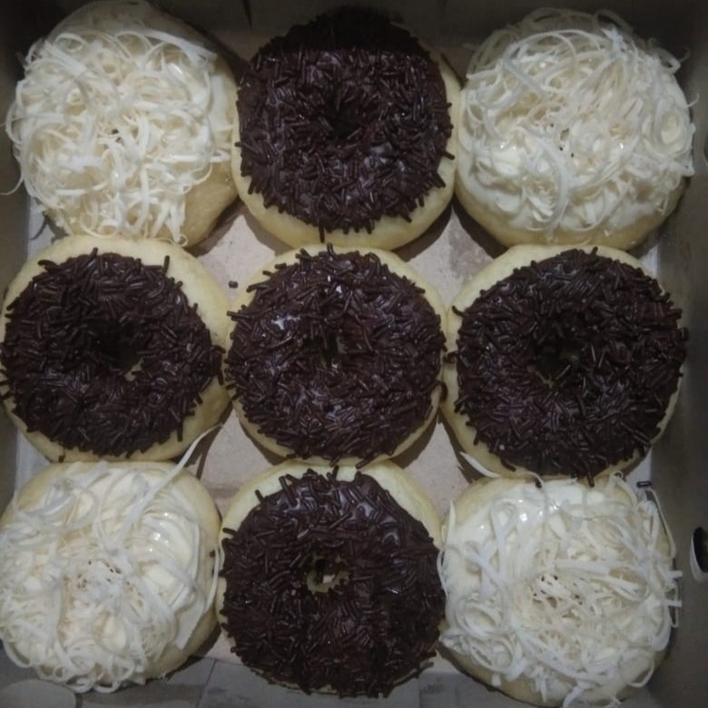 Donat Mix Keju Coklat Isi 9