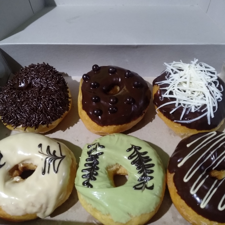 Donat Toping Campur