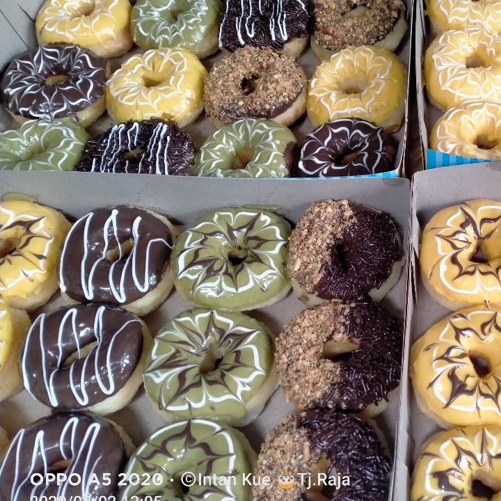 Donat Toping Isi 12