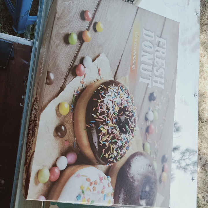 Donuts Box Isi 8 2