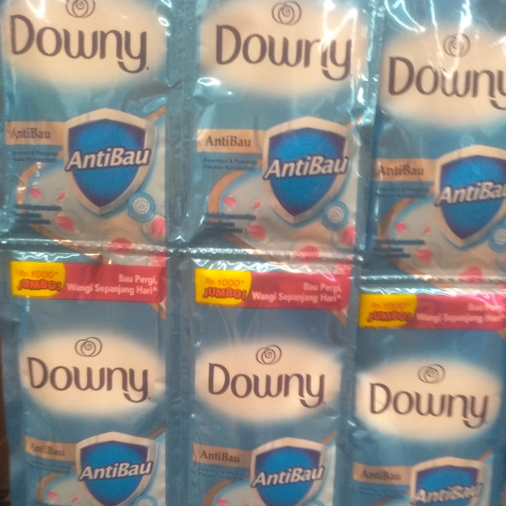 Downy anti bau netto 22 ml  untuk 12 tenteng