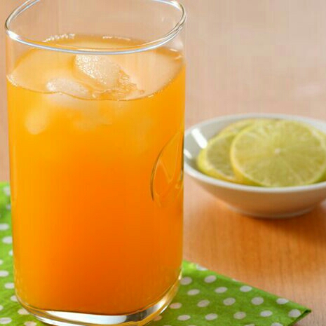 ES JERUK ATAU JERUK HANGAT