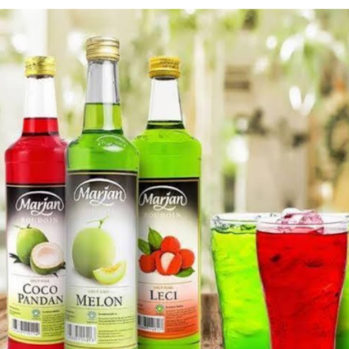 ES MARJAN COCO PANDAN