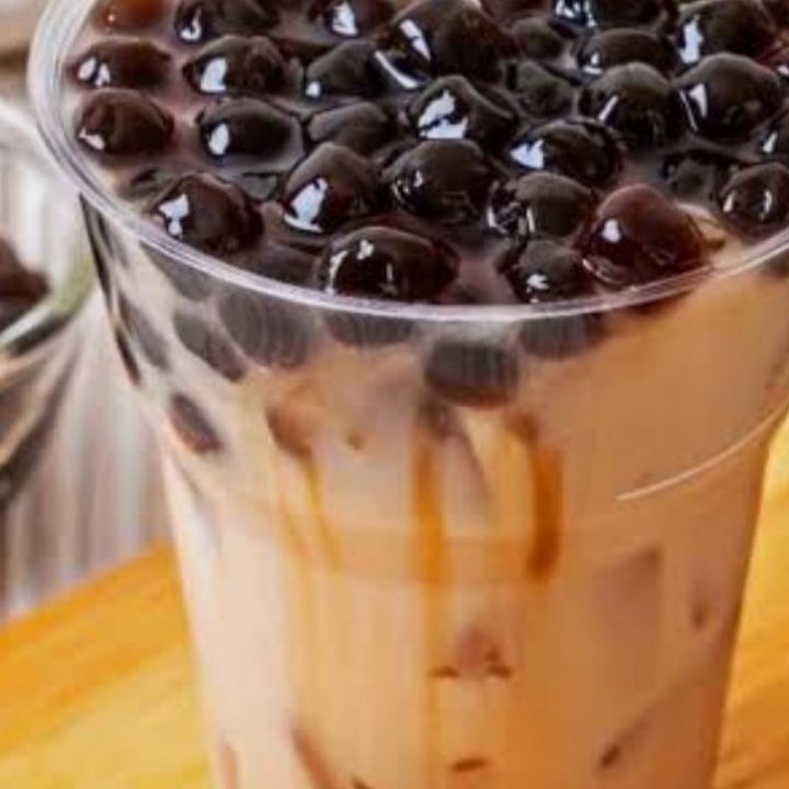 Es Boba Red Velvet