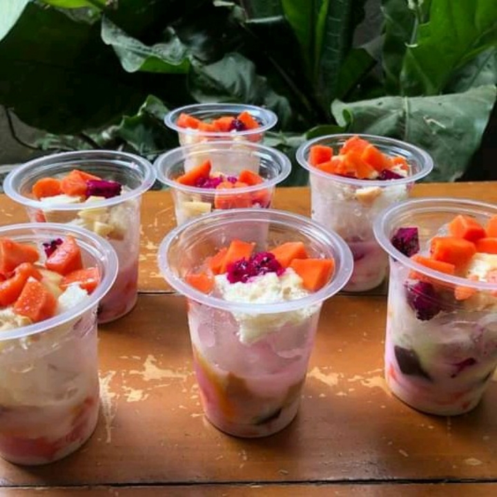 Es Buah Prasmanan