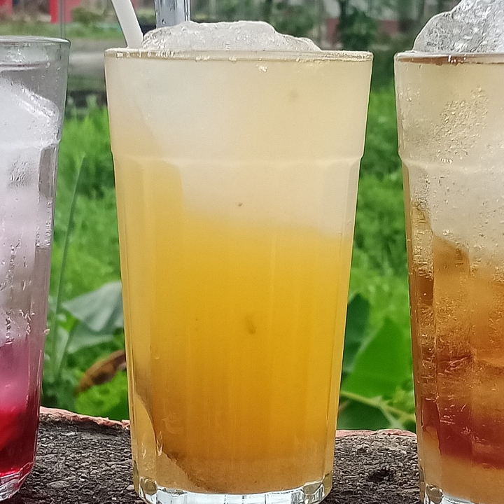 Es Jeruk atau Hangat