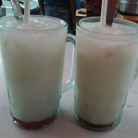 Es Kelapa Muda Pake Susu