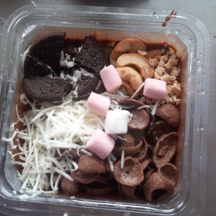 Es Kepal Milo Spesial Marsmelow