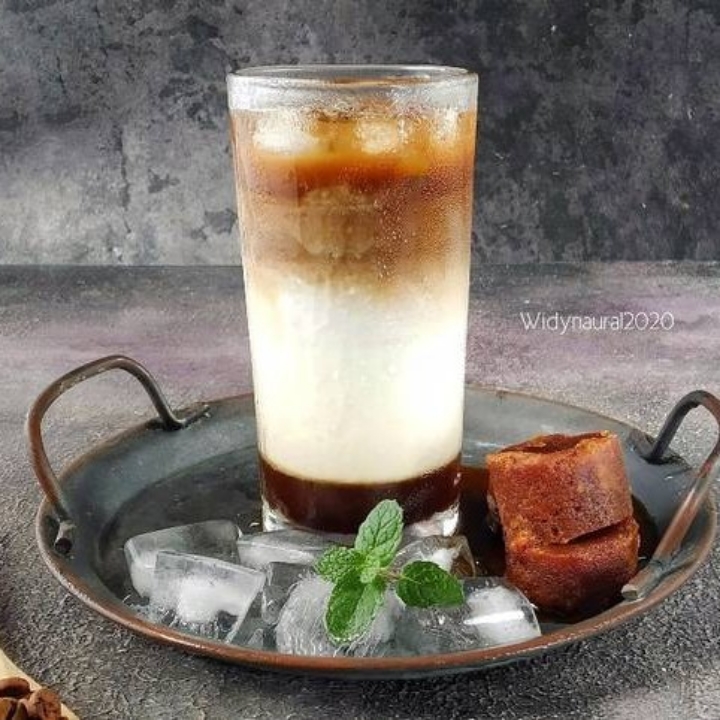 Es Kopi Susu Gula Aren