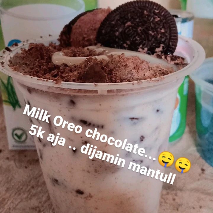Es Milk Oreo Chocolate