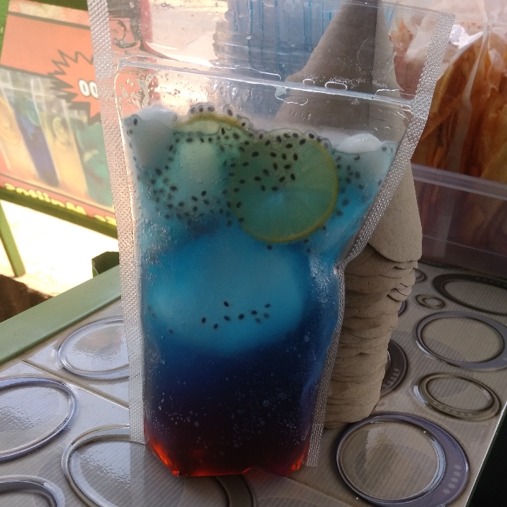 Es Ocean Blue