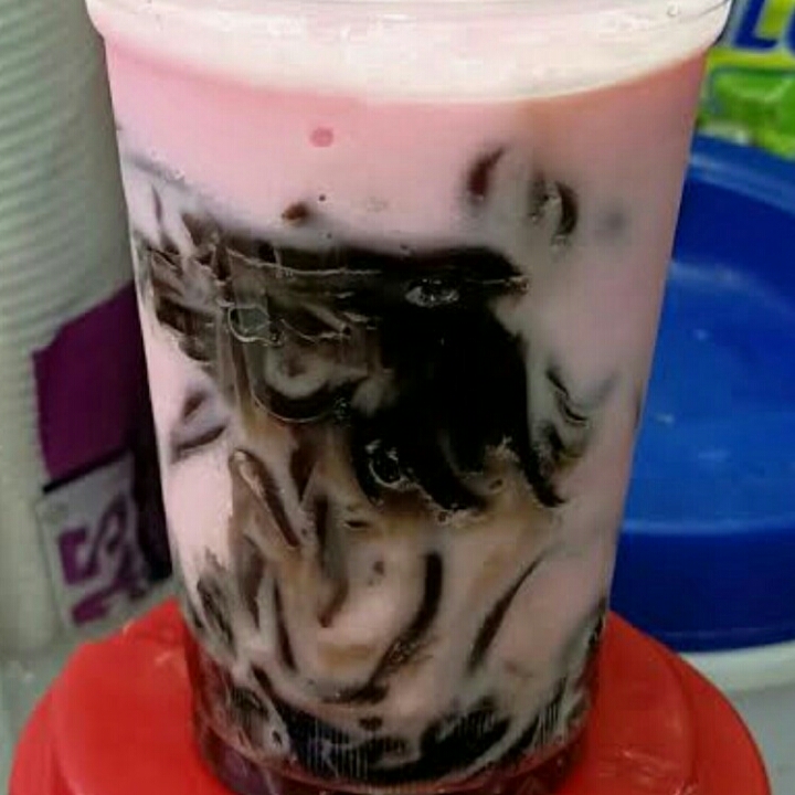 Es Stroberi Cincau