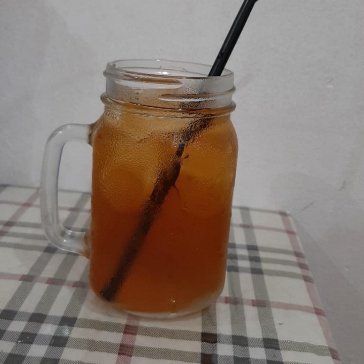 Es teh atau teh hangat 