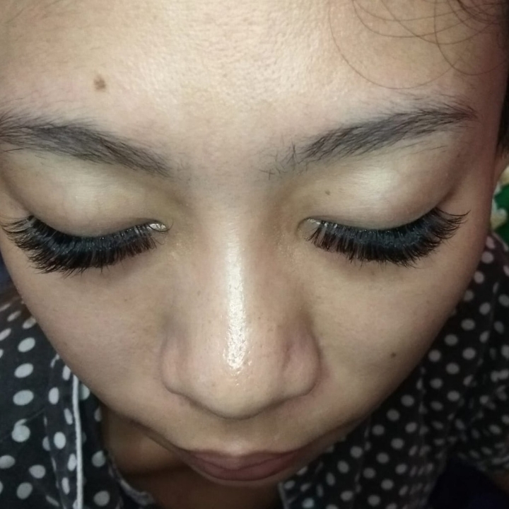 Eyelash Volume