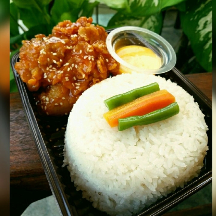 Fire Chicken With Cheese Sauce