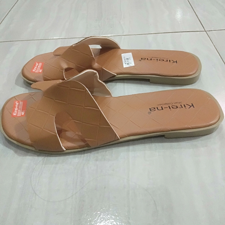 Flat Kireina 5