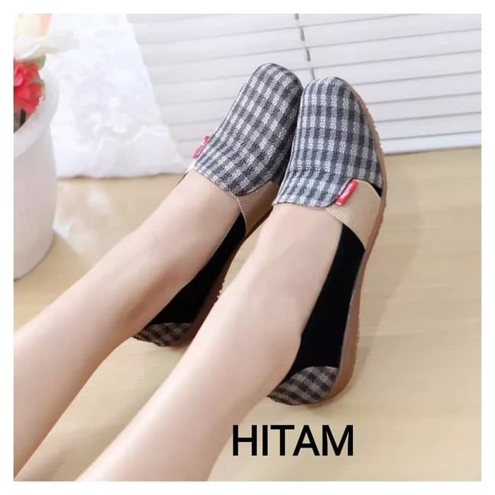 Flatshoes Balet Berry - Hitam