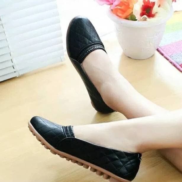 Flatshoes Fisa VM14 - Hitam