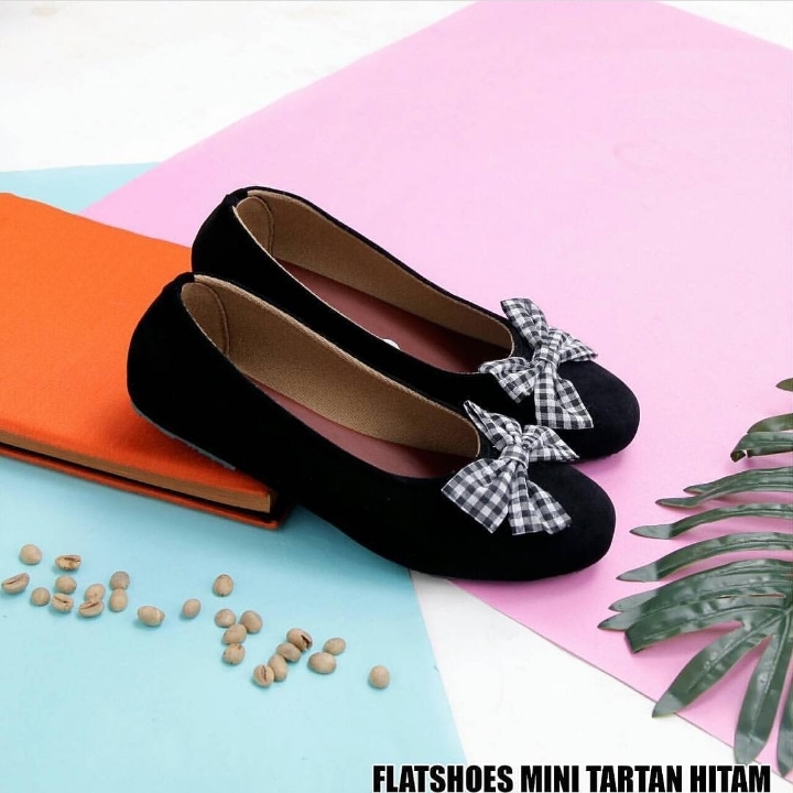 Flatshoes Mini Tartan Hitam