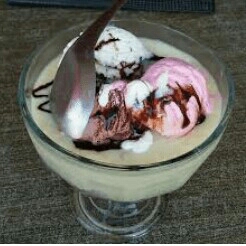 Float Anggur