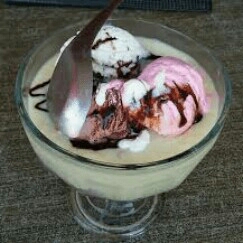 Float Jambu