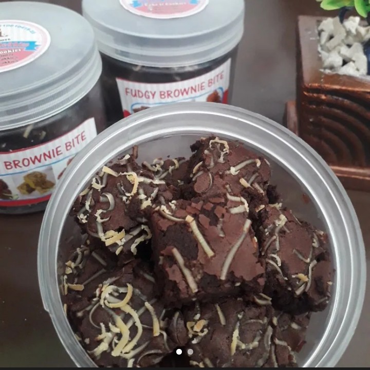 Fudgy Brownies Bite