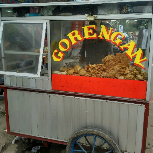 RANGKASBITUNG- GORENGAN DEPAN ALFAMART ADJIDARMO