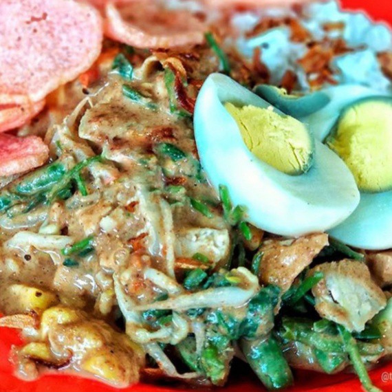 Gado Gado Lontong Telor