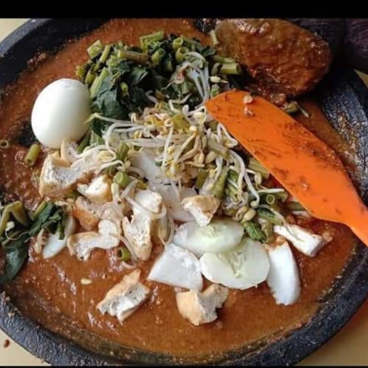 Gado-Gado Uleg Mbak Nita