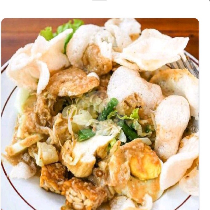 Gado gado Lontong Telur