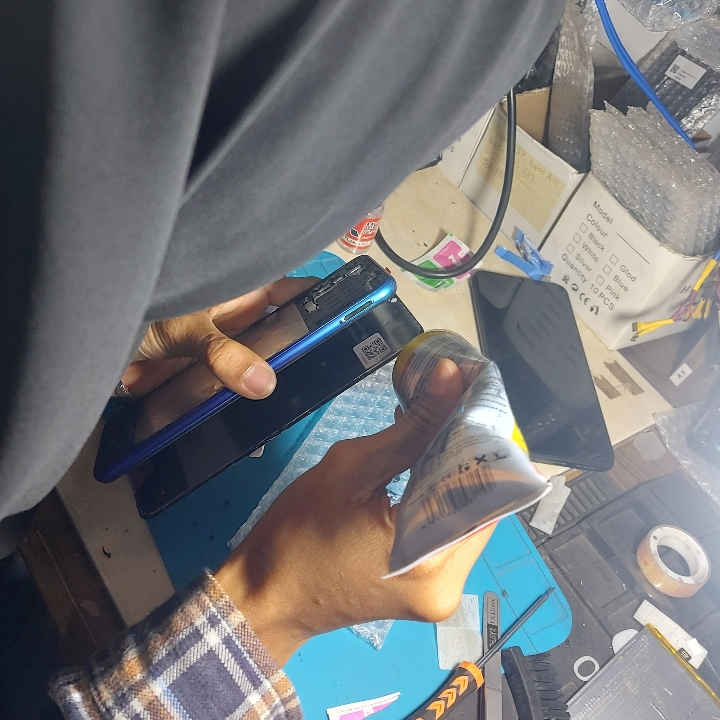 Ganti LCD