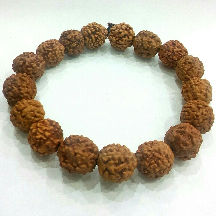 Gelang Genitri