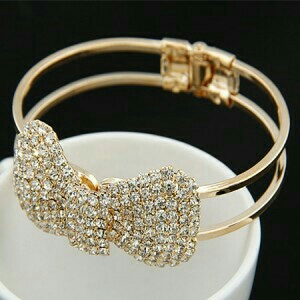 Gelang Pita