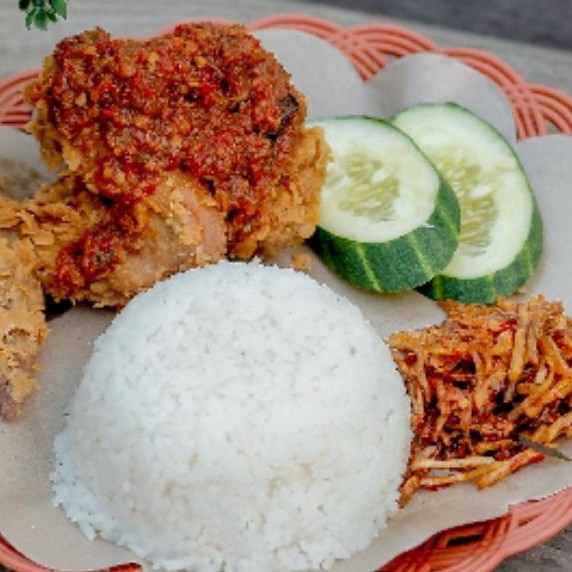 Geprek Mas Boy Pakai Nasi