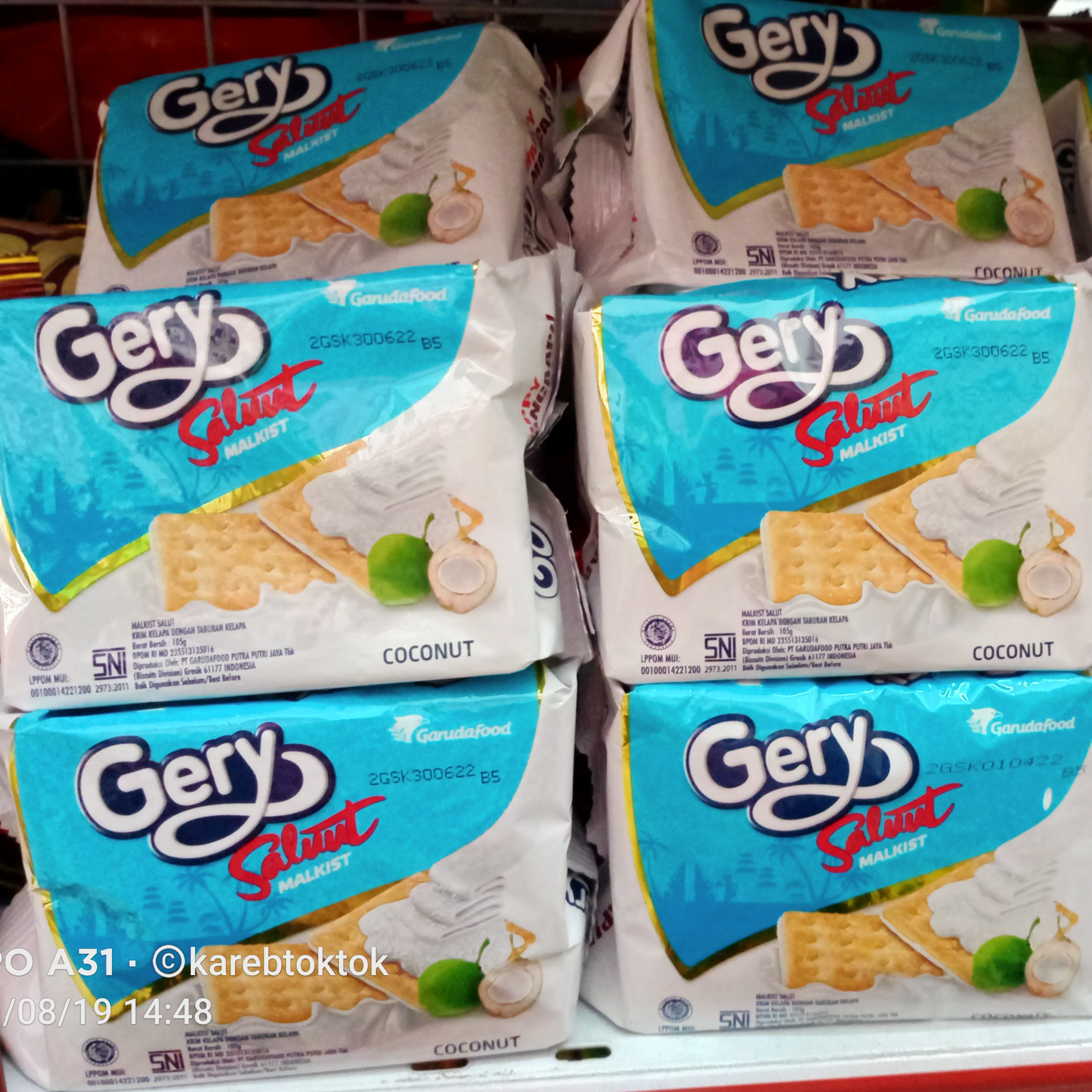 Gery Salut Malkist Kelapa