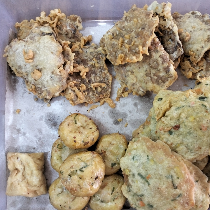 Gorengan Dan Sundukan 