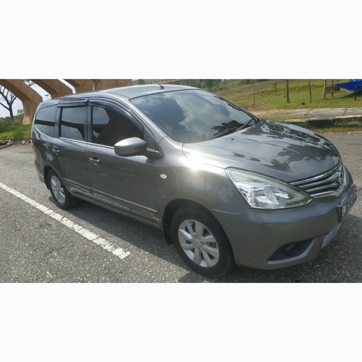 Grand Livina XV 2016 3