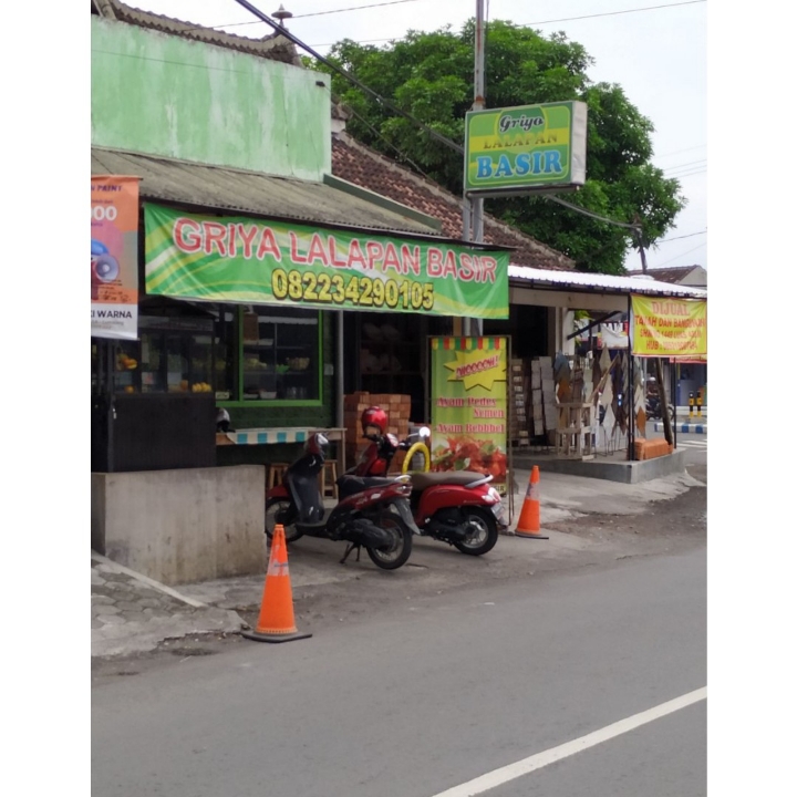 Griya Lalapan Basir - Kyai Ghozali