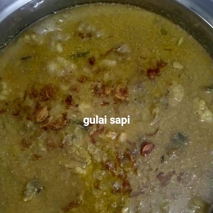 Gulai Sapi Dengan Nasi Paket Normal