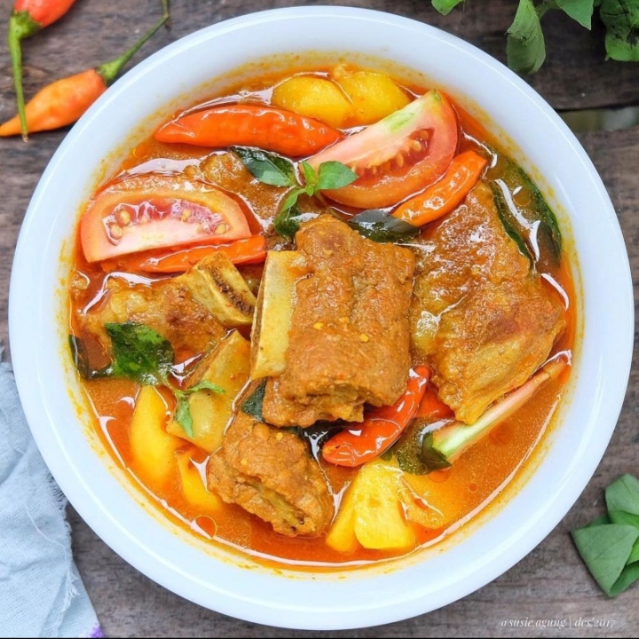 Gulai Tulang Rusuk Sapi