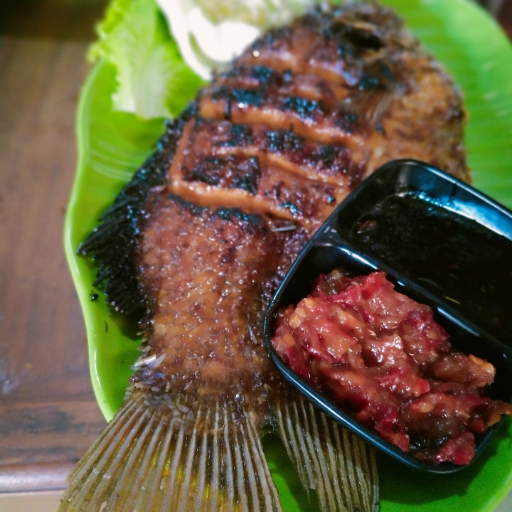 Gurami Bakar Besar