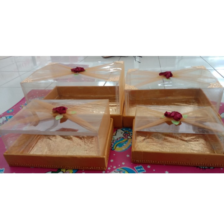 Hantaran Warna Gold