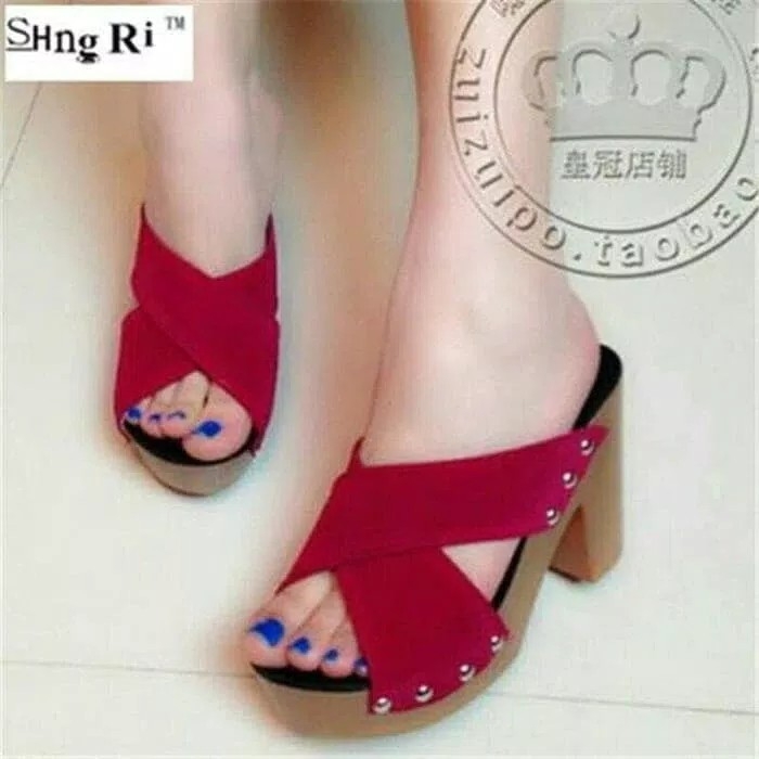 Heels JH100 Merah